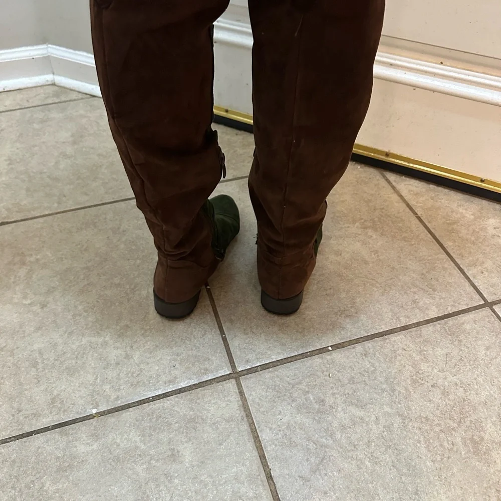 Stylish Green and Brown Women's Boots